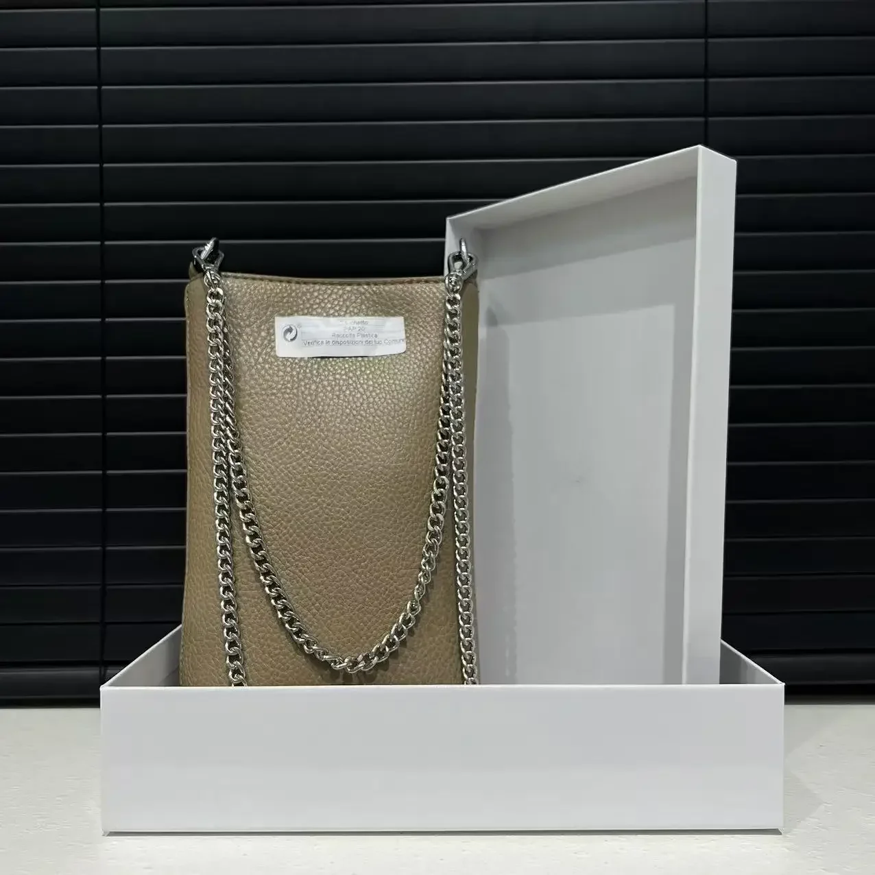 Borsa a tracolla dal design le - Interior Design Youtube recensione e prezzo