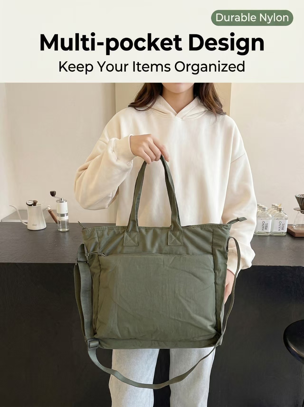 Una borsa tote in nylon sempli - Interior Design Book recensione e prezzo
